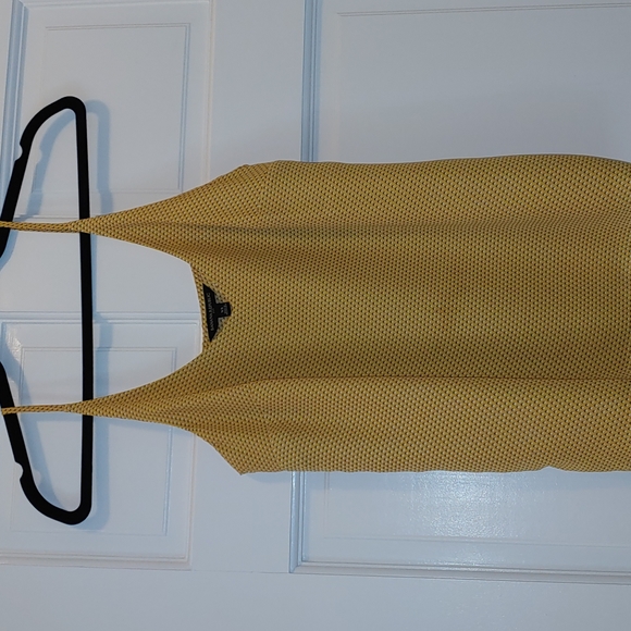 Pretty Yellow Patterned Camisole by Banana Republic Women's size XS - Picture 4 of 11